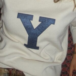 yale crewneck sweater size xl